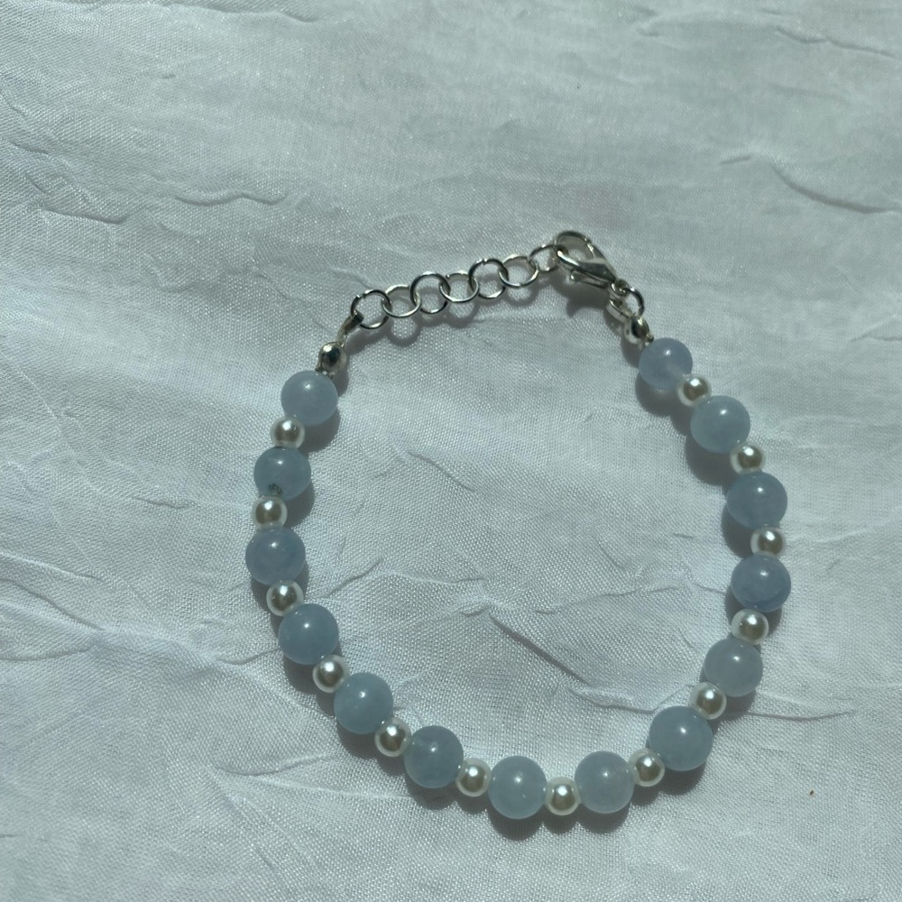 Elegant Blue and White Beaded Bracelet